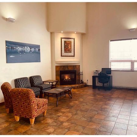 Aurora Park Inn & Suites Dawson Creek Zewnętrze zdjęcie